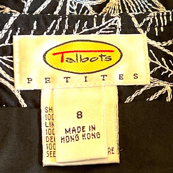 EUC Talbots Black and White Floral Embroidered Design Skirt Size 8P - Picture 4 of 5